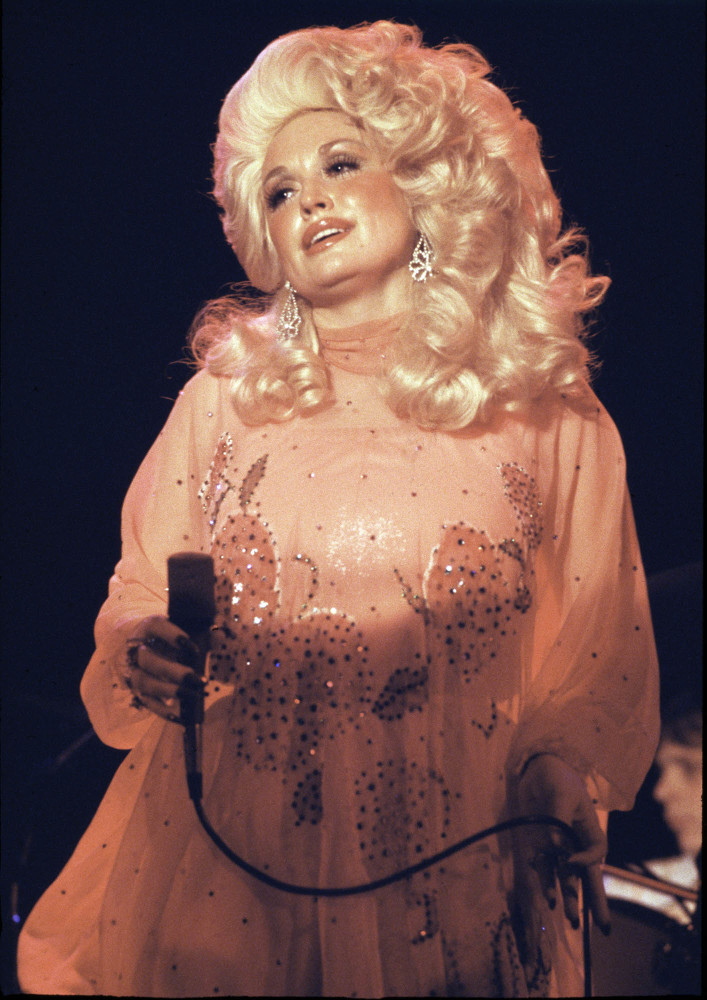 Dolly Parton People Michael Putland Archive.